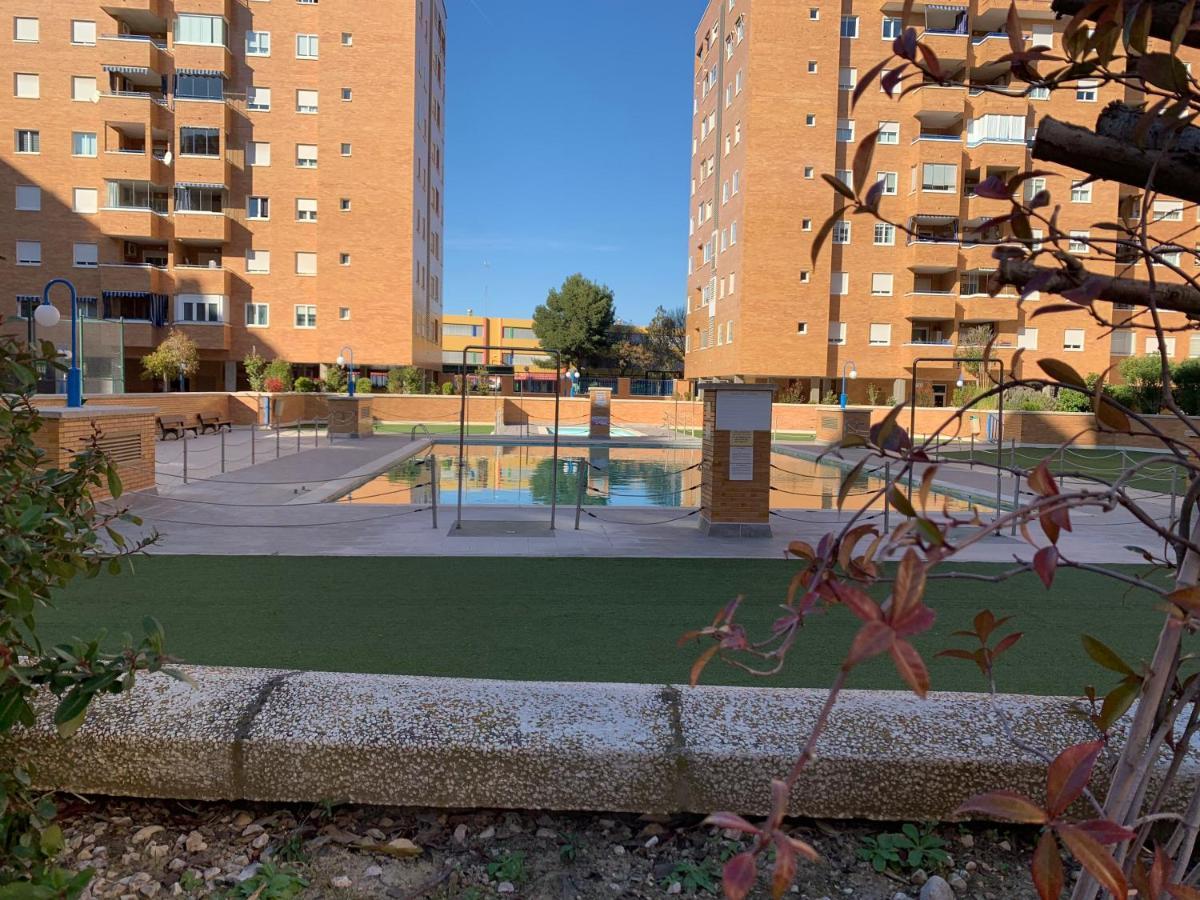Apto Alma Parking Y Piscina Gratis Saragoça Exterior foto